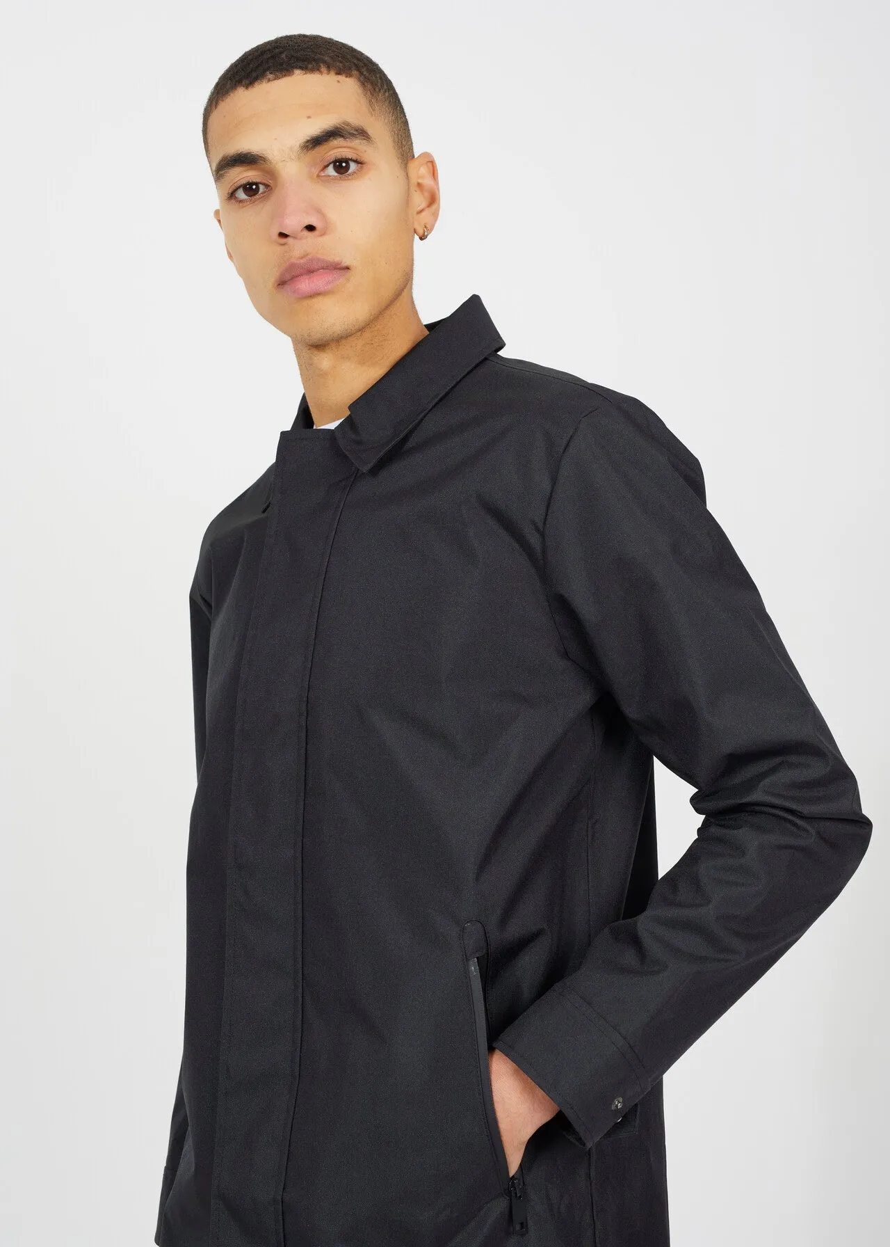 BLACK LONG OXFORD STYLE ZIP THROUGH MAC