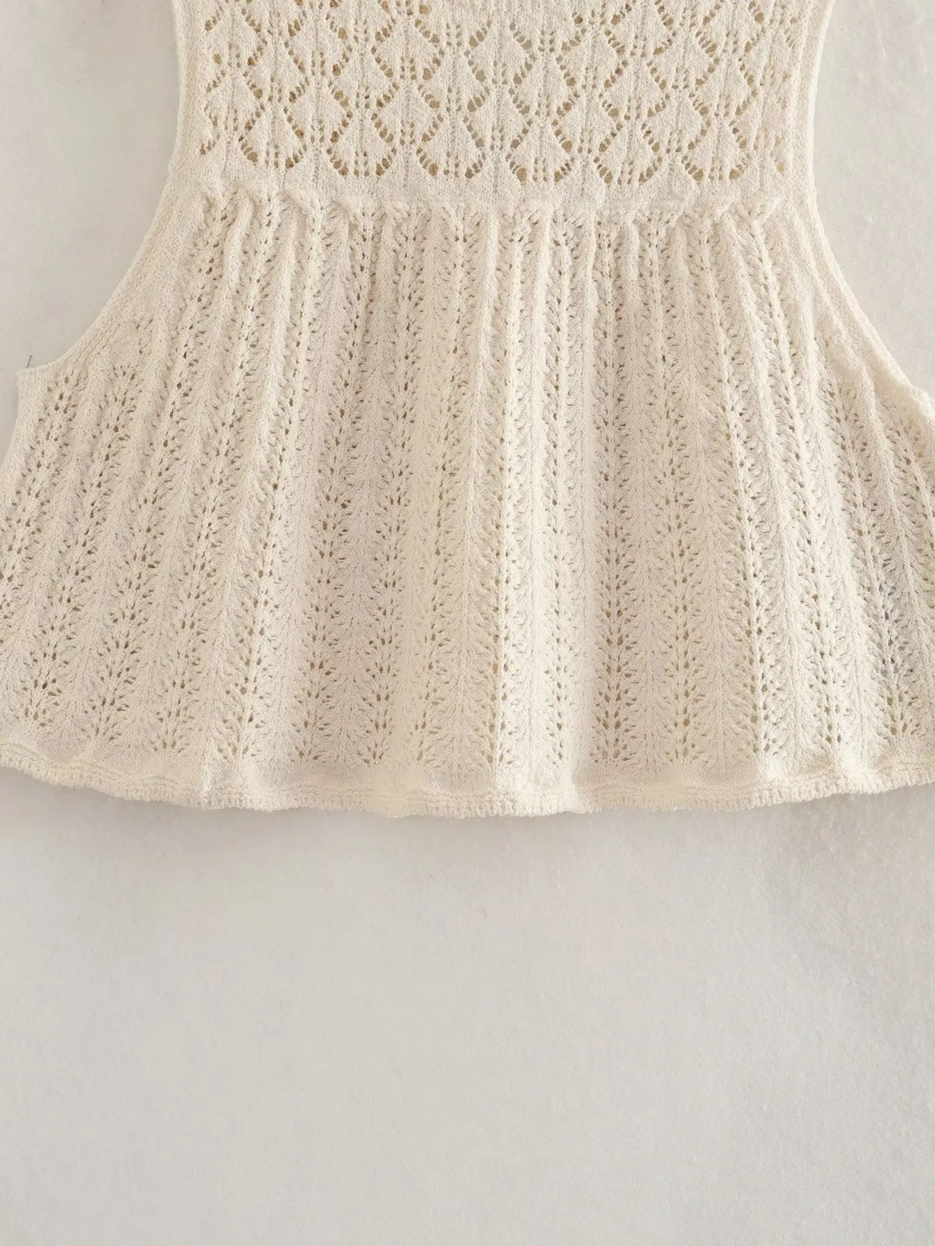 Jacquard Mesh Knitted Top And  Mini Skirt