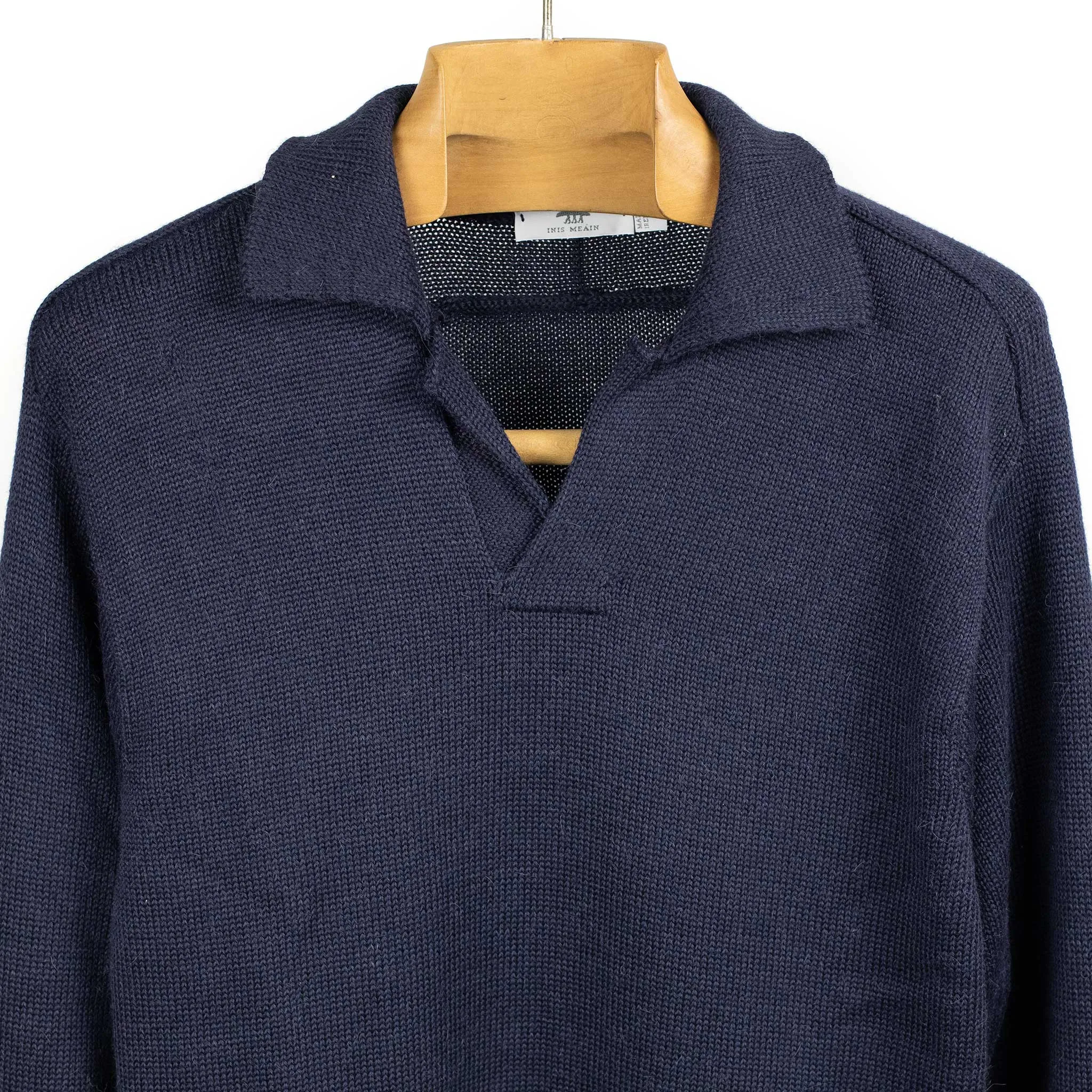 Long sleeve saddle shoulder polo in Navy blue alpaca and silk