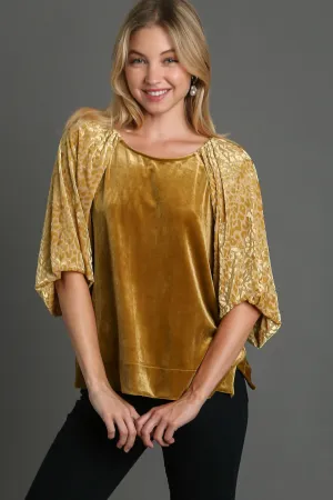 Round Neck Leopard Balloon Sleeve Velvet Top